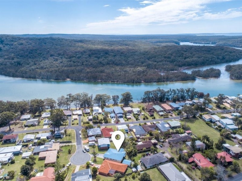 8 Waterview Close, Lake Conjola NSW 2539