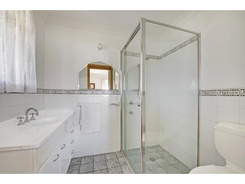 8 Waterview Close, Lake Conjola NSW 2539