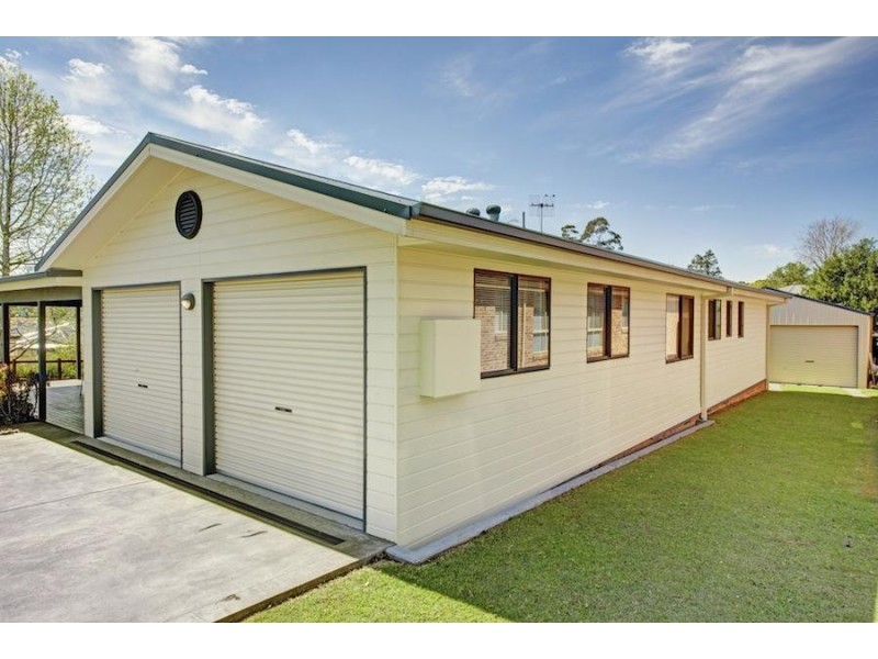 8 Waterview Close, Lake Conjola NSW 2539