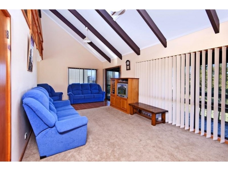 32 Pengana Crescent, Mollymook NSW 2539