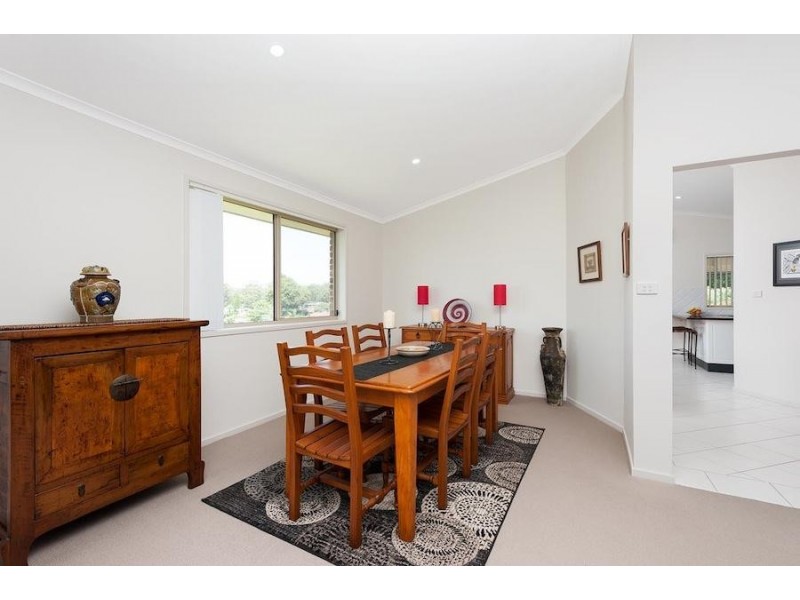 77 Carroll Avenue, Mollymook NSW 2539