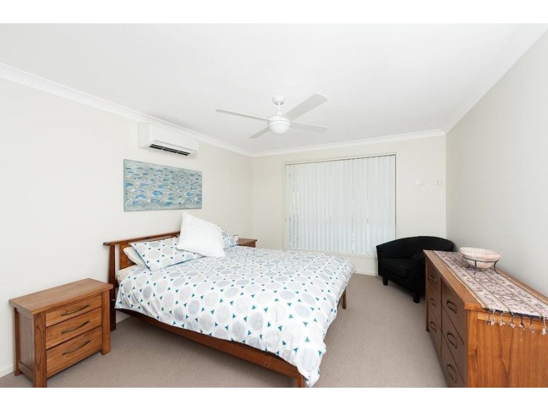 77 Carroll Avenue, Mollymook NSW 2539