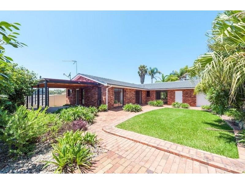 39 Leigh Crescent, Ulladulla NSW 2539