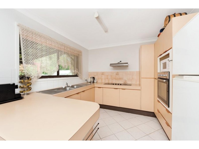 19 Valley Drive, Mollymook NSW 2539