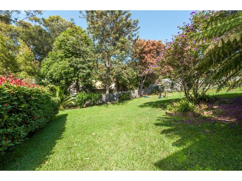 19 Valley Drive, Mollymook NSW 2539