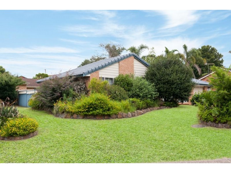 24 Carramar Crescent, Ulladulla NSW 2539