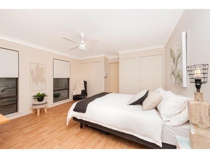 72A Tallwood Avenue, Mollymook NSW 2539