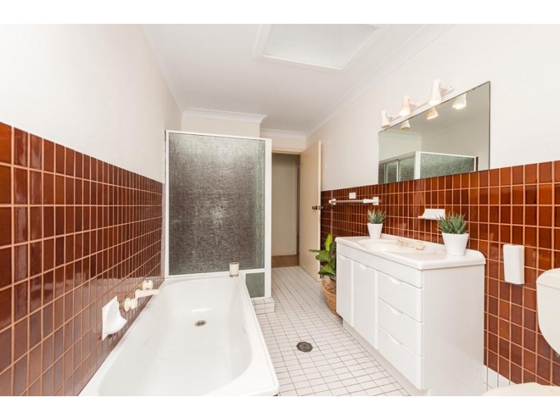 72A Tallwood Avenue, Mollymook NSW 2539