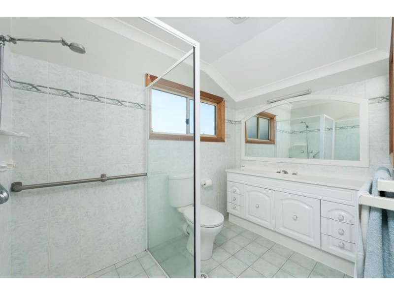 29 Lake View Drive, Burrill Lake NSW 2539