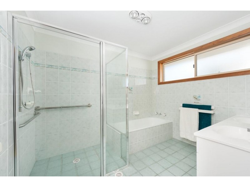 29 Lake View Drive, Burrill Lake NSW 2539