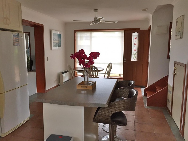 2/3 Ingold Avenue, Mollymook NSW 2539