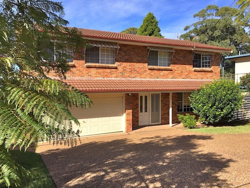 52 Carroll Avenue, Mollymook NSW 2539