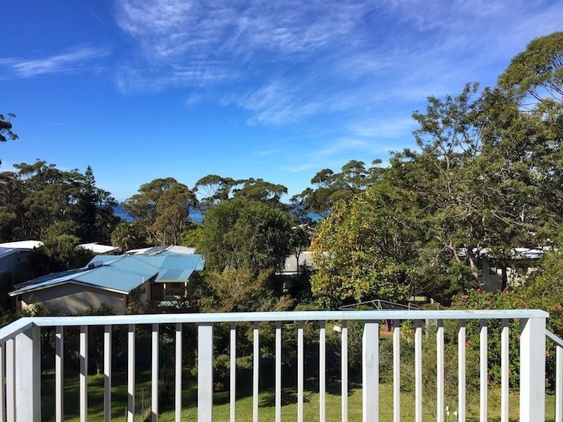 52 Carroll Avenue, Mollymook NSW 2539