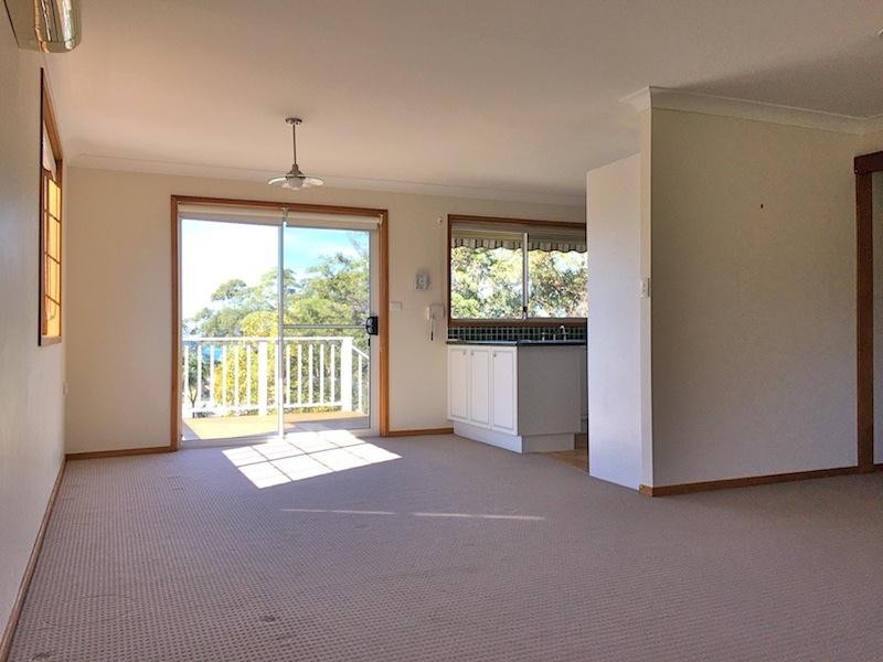 52 Carroll Avenue, Mollymook NSW 2539