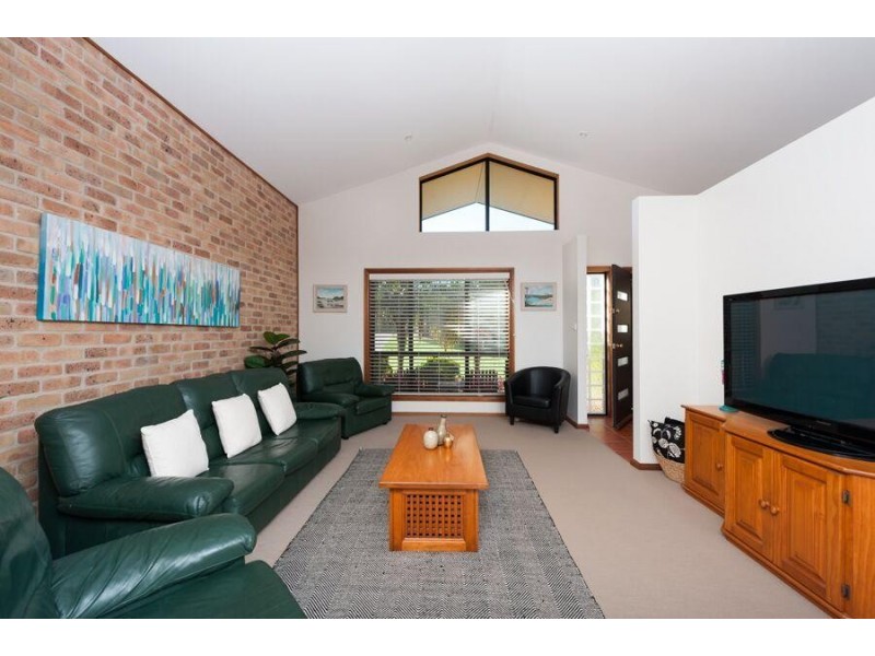 204 Matron Porter Drive, Mollymook NSW 2539