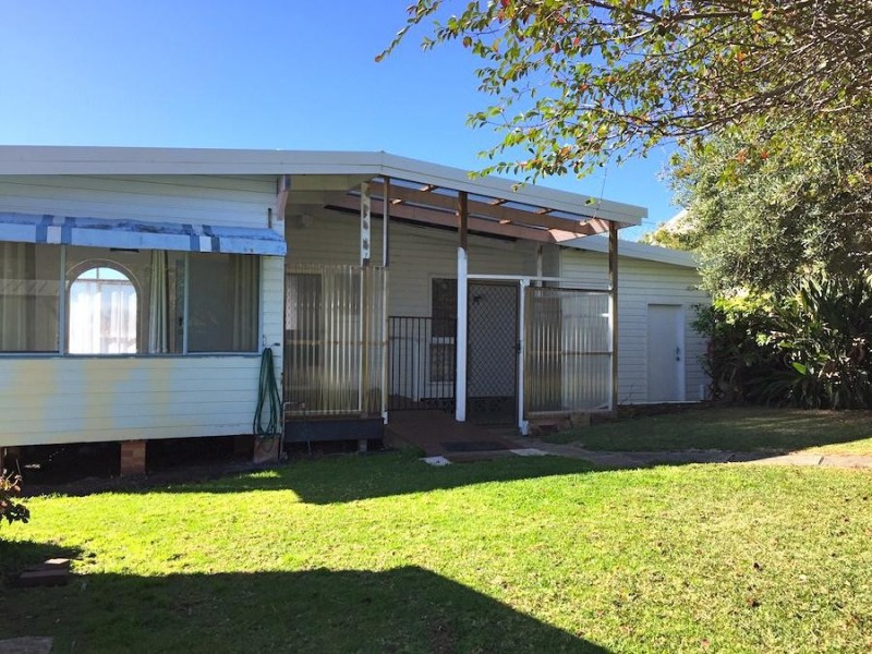 69 Seaside Parade, Dolphin Point NSW 2539