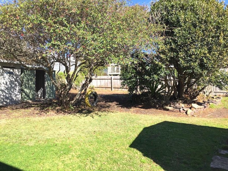 69 Seaside Parade, Dolphin Point NSW 2539
