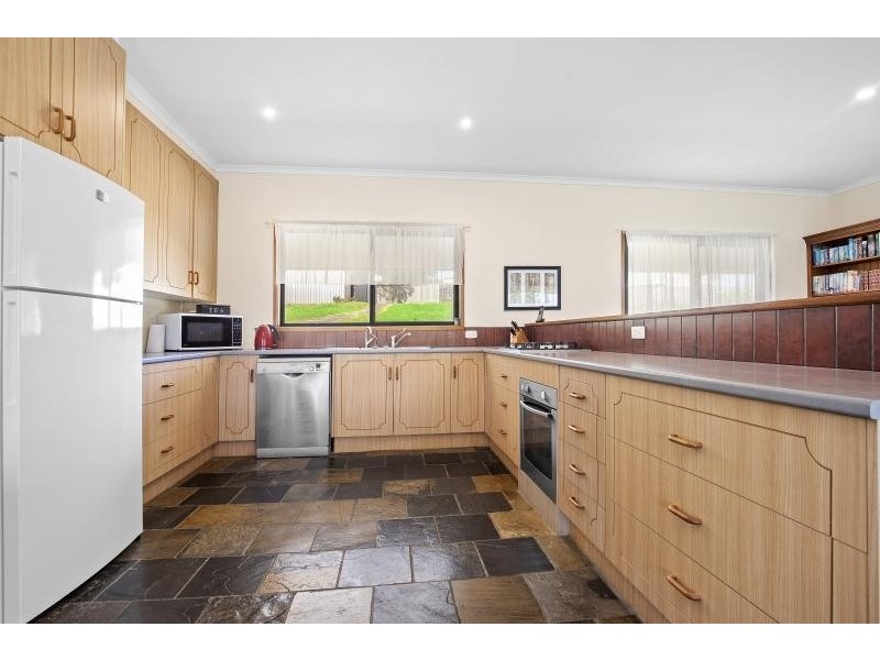 1 Valley View Close, Milton NSW 2538