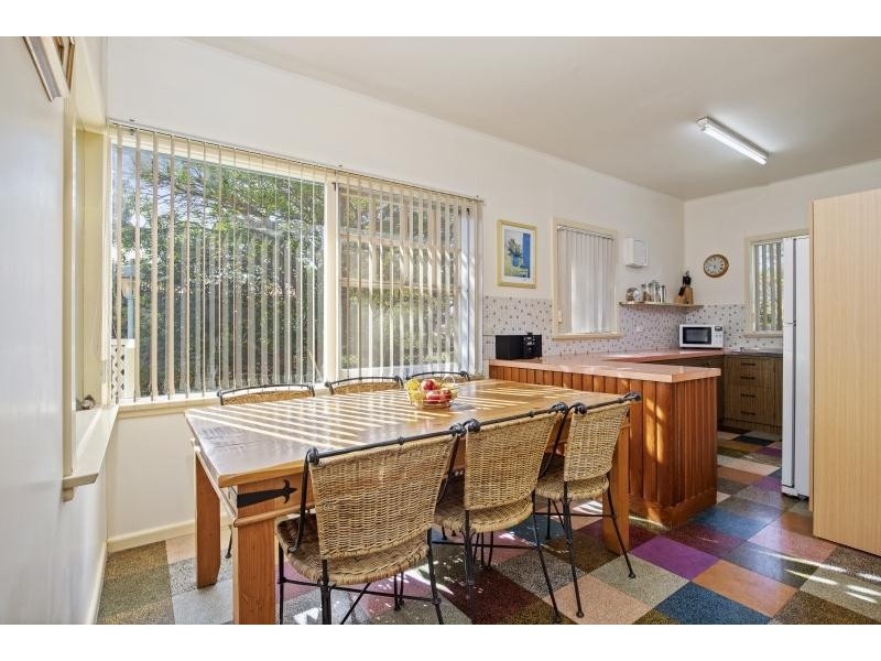 51 Buckland Street, Mollymook NSW 2539