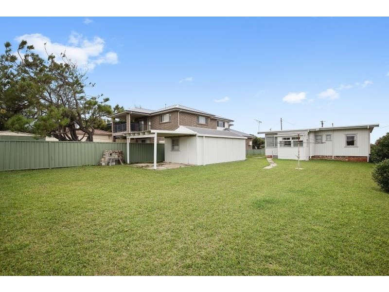 76 South Pacific Crescent, Ulladulla NSW 2539