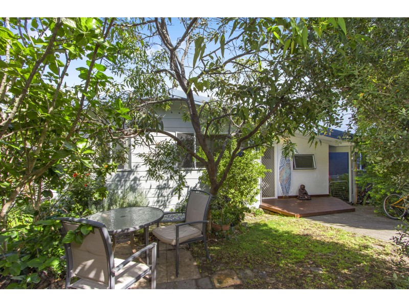 126 Canberra Crescent, Burrill Lake NSW 2539