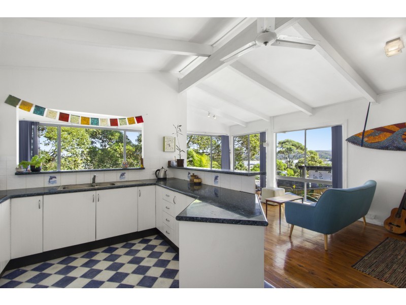 126 Canberra Crescent, Burrill Lake NSW 2539