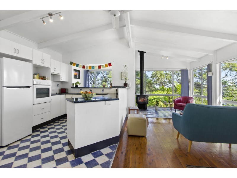 126 Canberra Crescent, Burrill Lake NSW 2539