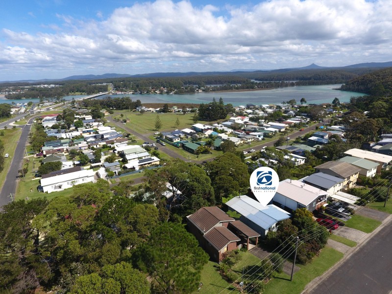 126 Canberra Crescent, Burrill Lake NSW 2539
