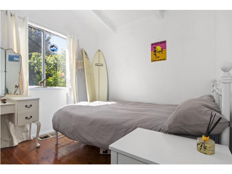 126 Canberra Crescent, Burrill Lake NSW 2539