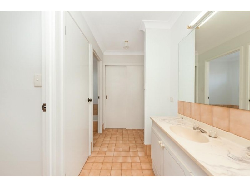 19 Valley Drive, Mollymook NSW 2539