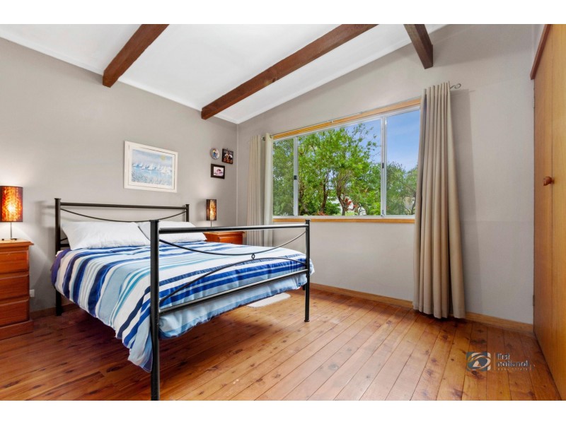 27 Ross Avenue, Narrawallee NSW 2539