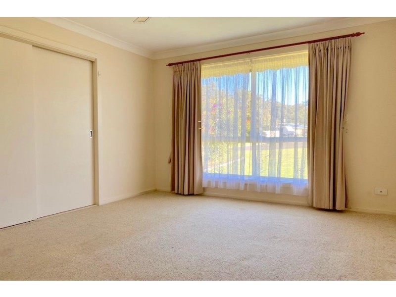 14 Royal Mantle Drive, Ulladulla NSW 2539