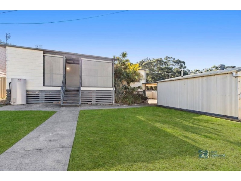 36 Lyra Drive, Lake Tabourie NSW 2539