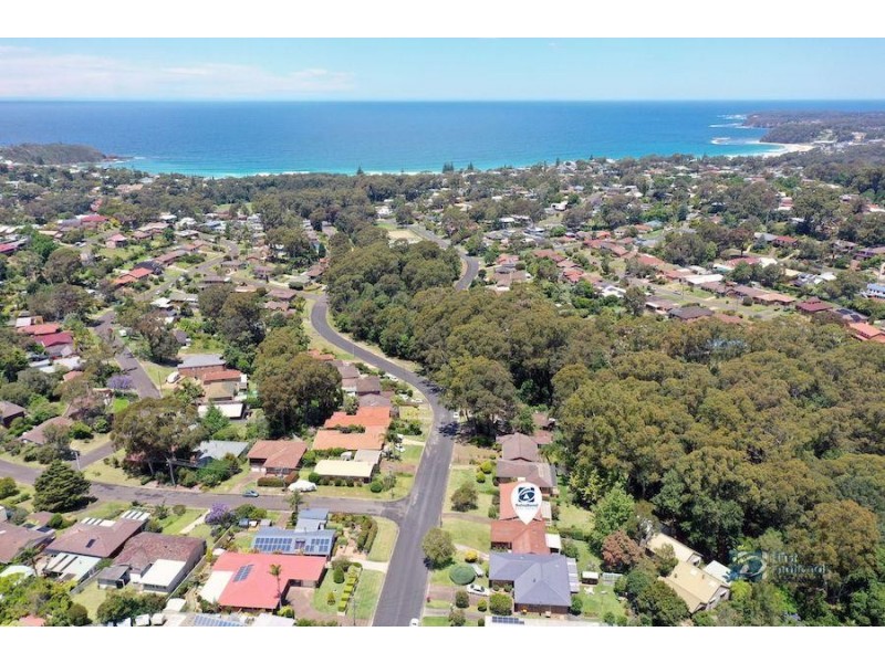 19 Valley Drive, Mollymook NSW 2539