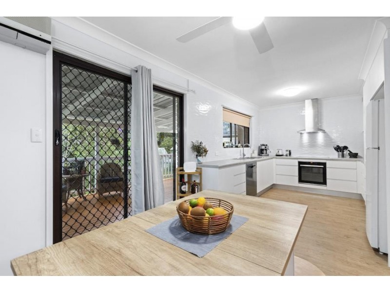 19 Valley Drive, Mollymook NSW 2539