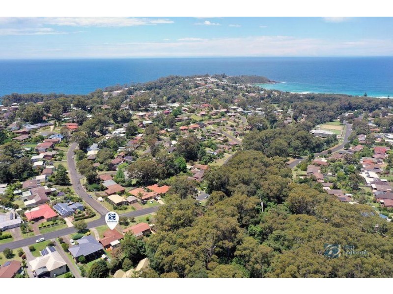19 Valley Drive, Mollymook NSW 2539