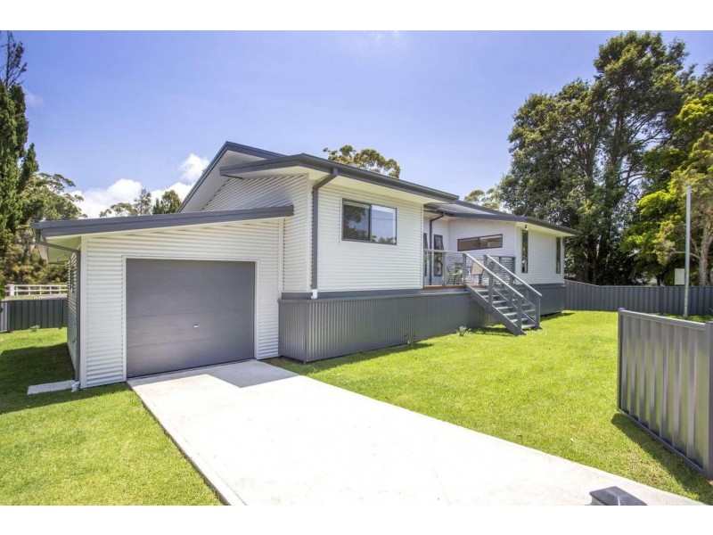 21A Oak Avenue, Lake Tabourie NSW 2539