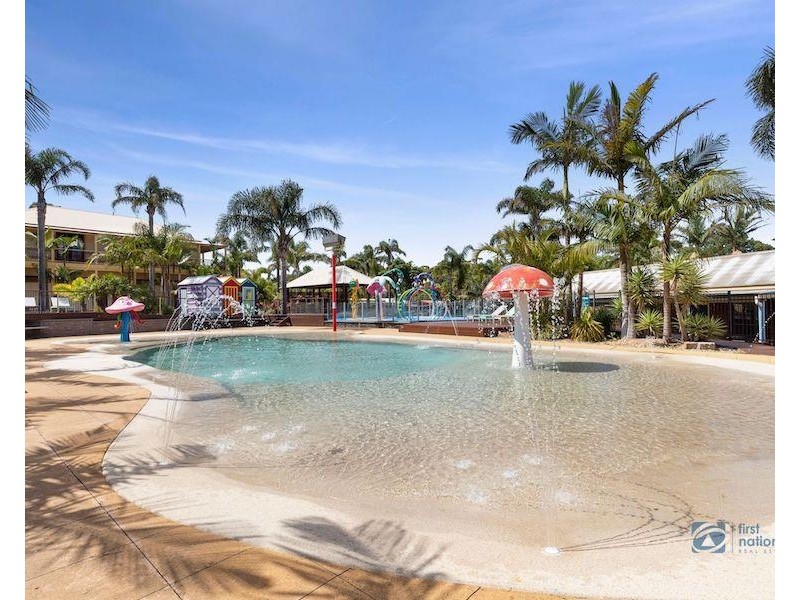 190/425 Princes Highway, Lake Tabourie NSW 2539
