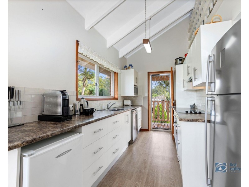 33  Bushland Avenue, Mollymook NSW 2539