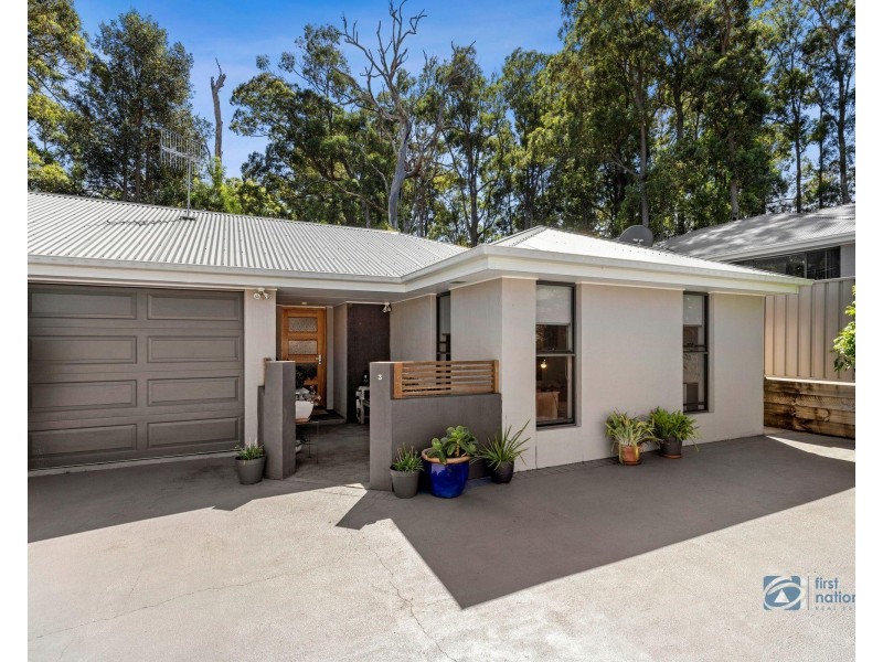 3/11 Augusta Place, Mollymook NSW 2539