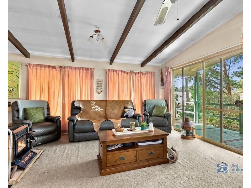 42 Parkinson Street, Narrawallee NSW 2539