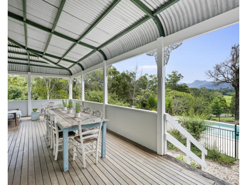 797 Numinbah Rd, Crystal Creek NSW 2484