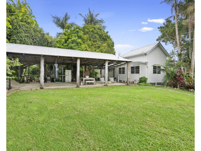 797 Numinbah Rd, Crystal Creek NSW 2484