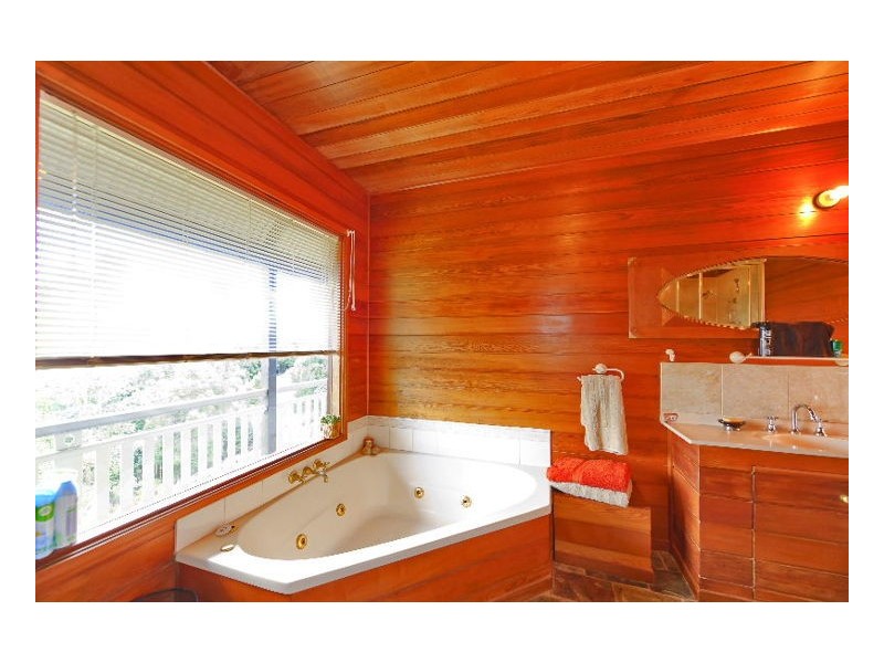 86 Bonnydoon Road, Uki NSW 2484