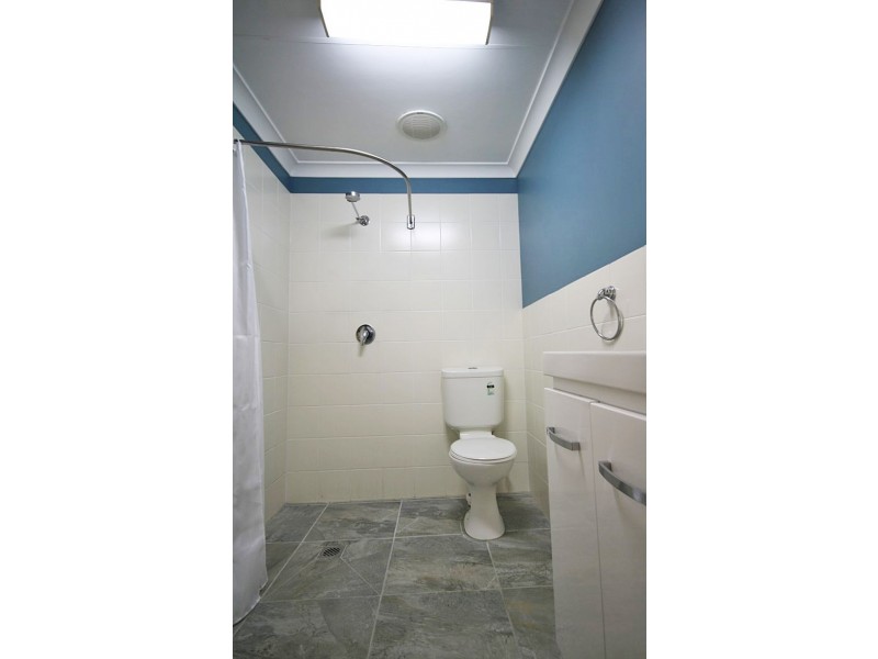 8 Blacksmiths Lane, Uki NSW 2484