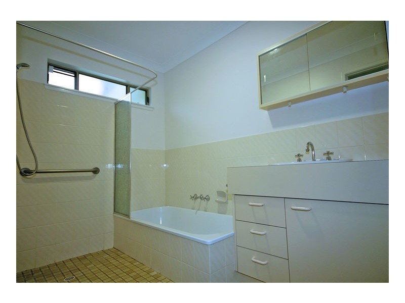 6 Oasis Walk, Murwillumbah NSW 2484