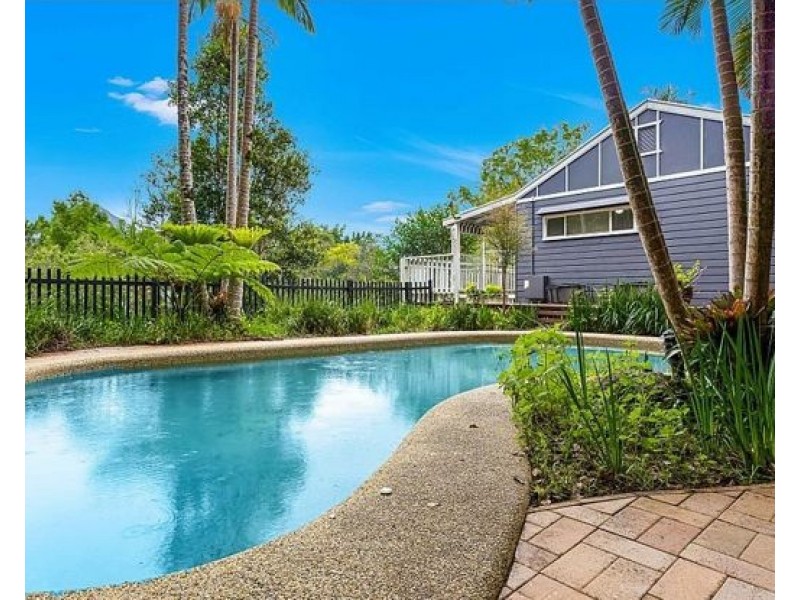 15 Ryder Street, Uki NSW 2484