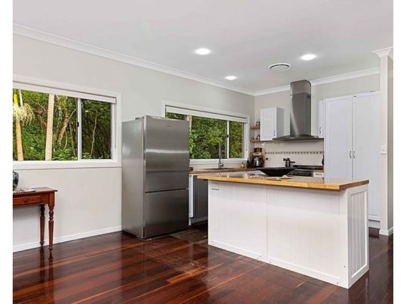 15 Ryder Street, Uki NSW 2484