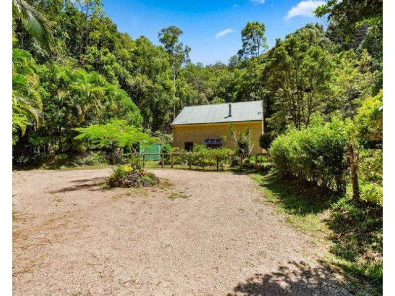 111 Braeside Drive, Uki NSW 2484