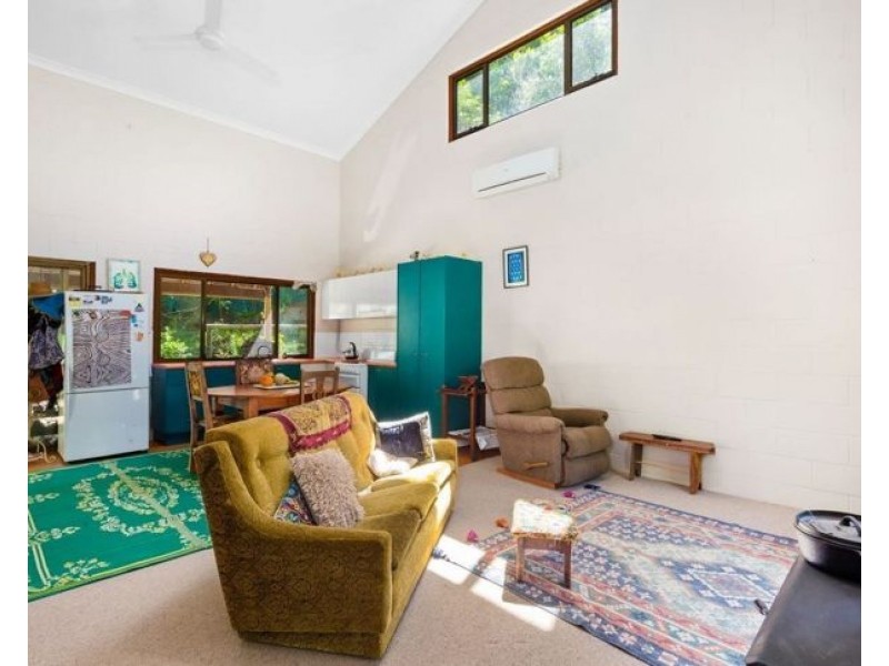 111 Braeside Drive, Uki NSW 2484